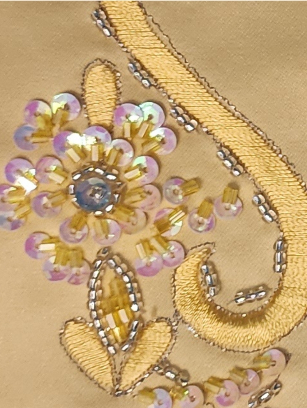 Vintage Embroidered & Sequined Floral Satin Sampler Square Yellow - Picture 3 of 4